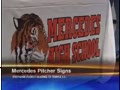 Stephanie Flores Signs Letter